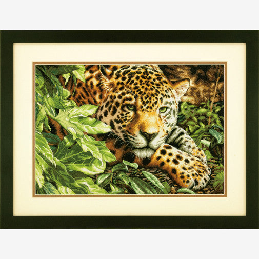 Leopard in repose, gold collection, 70-35300, 40 x 28 cm